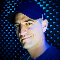 Bowman Dean — professional voice over artist on VoiceBros