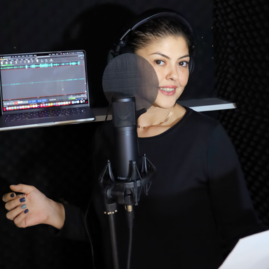 Ebru Kandemir Akar  — professional voice over artist on VoiceBros