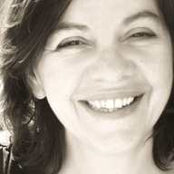 Florence Houri — professional voice over artist on VoiceBros