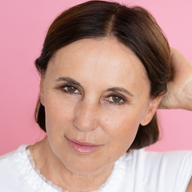 Gosia Konieczna — professional voice over artist on VoiceBros