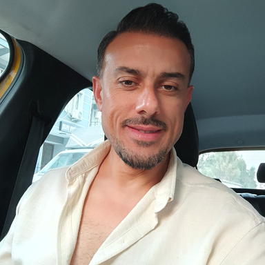 İbrahim  Kaşdaş — professional voice over artist on VoiceBros