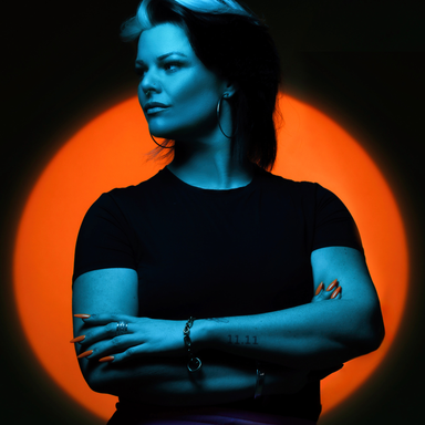 Lizzie  Jobling  — professional voice over artist on VoiceBros