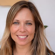 Marina Molla — professional voice over artist on VoiceBros