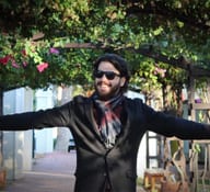 ENES HAMZA — professional voice over artist on VoiceBros