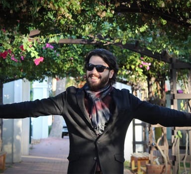 ENES HAMZA — professional voice over artist on VoiceBros