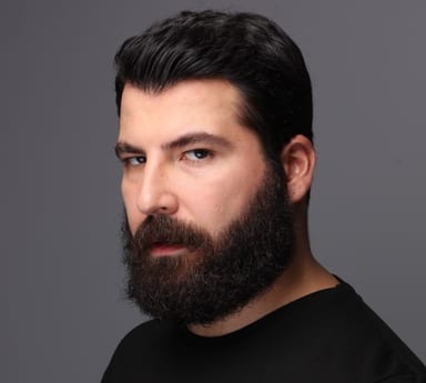 Alim Ozan — professional voice over artist on VoiceBros