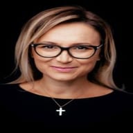 POPESCU TINA — professional voice over artist on VoiceBros