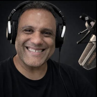 Luis Claudio Silva — professional voice over artist on VoiceBros
