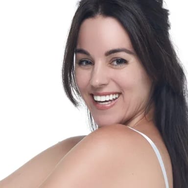 Natalie Roers — professional voice over artist on VoiceBros