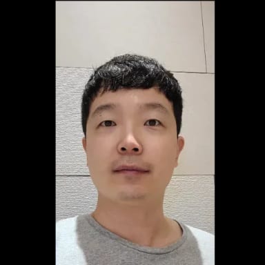 Youngsoo Choi — professional voice over artist on VoiceBros