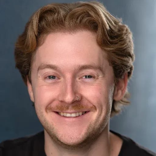Elliot Hardman — professional voice over artist on VoiceBros